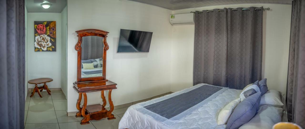 Hotel Andrea Neily Exterior foto