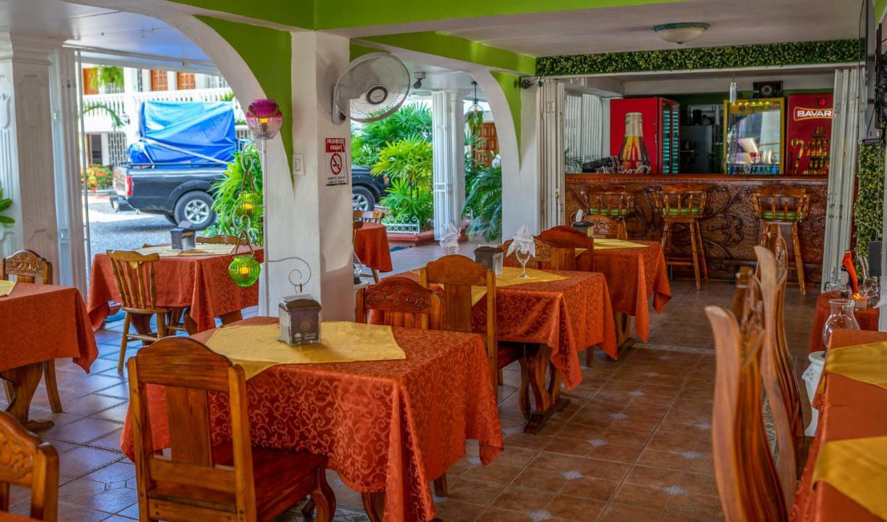 Hotel Andrea Neily Exterior foto